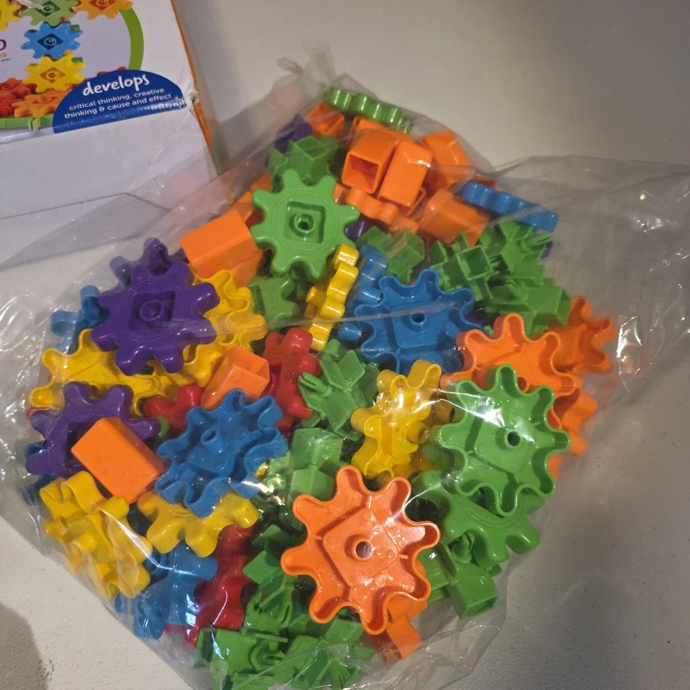 Learning Resources Deluxe Building Set - 100-Piece Gear Toy NEW In The Box STEM